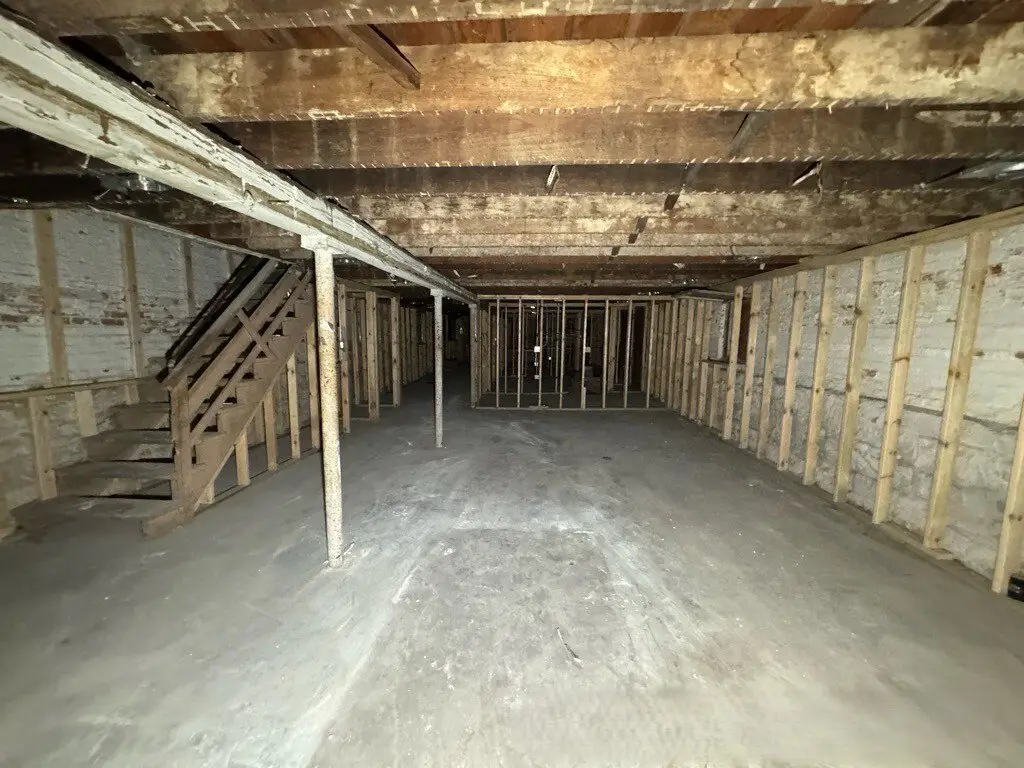 Picture 7