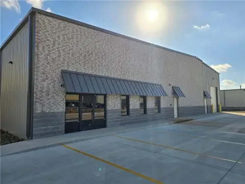 New Warehouse with Fenced Yard