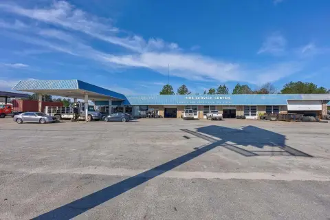 7-Bay Auto Shop