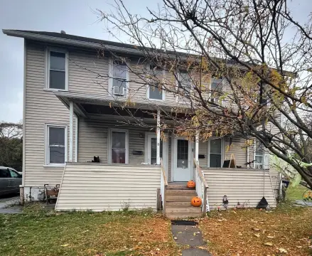 Geneva Duplex with Income Potential