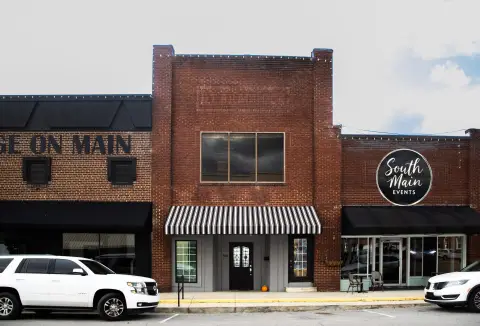 Historic Office Building in Ripley