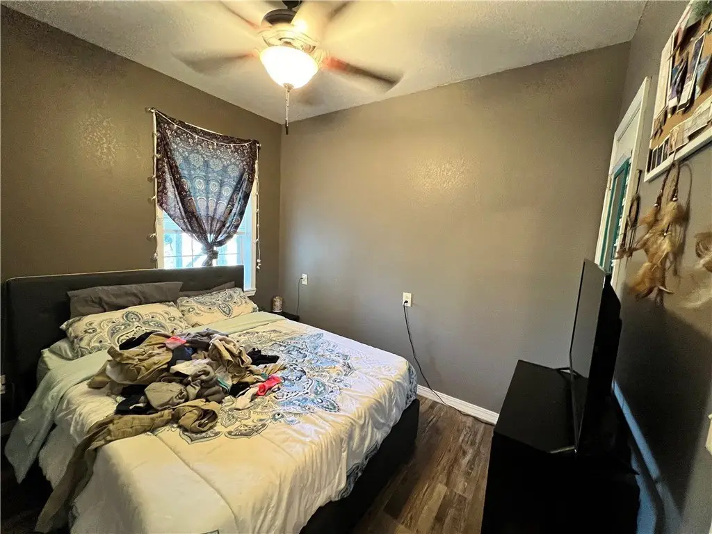 Picture 17