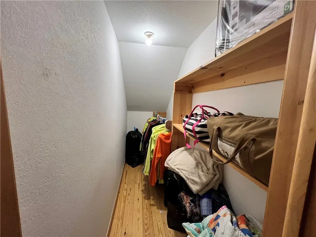 Picture 37