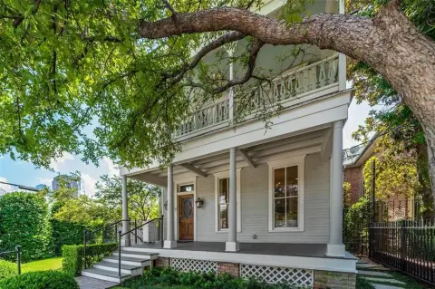 Historic Victorian in Uptown Dallas