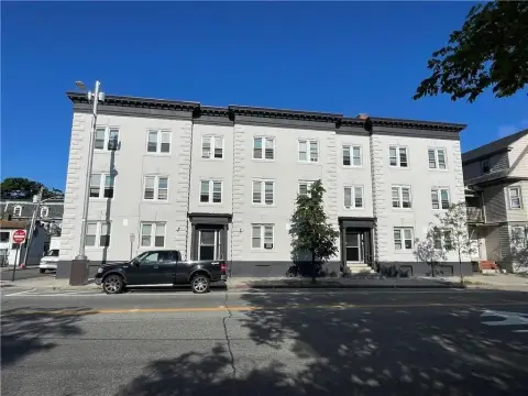 16-Unit Apartment Building