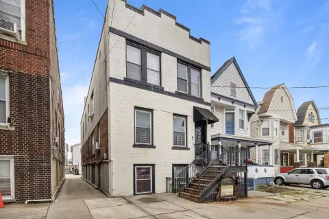 Five-Unit Apartment Building with Parking