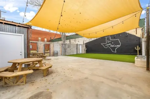 Established Event Venue in De Leon