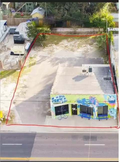 Retail Building in Seminole Heights