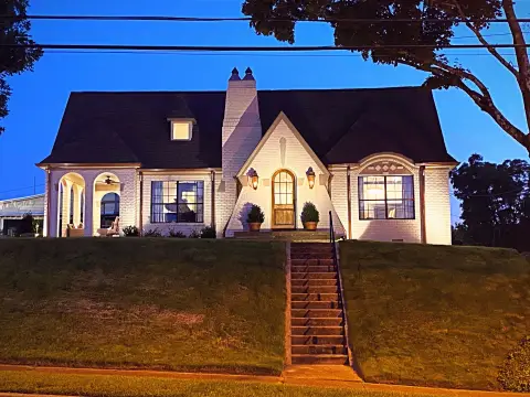 Downtown Fulton Mixed-Use Gem