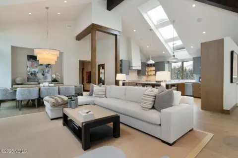 Renovated Duplex in Coveted Vail