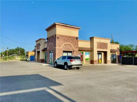 Sullivan City Commercial Plaza For Sale