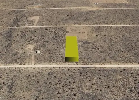 Land with Stunning Mountain Views