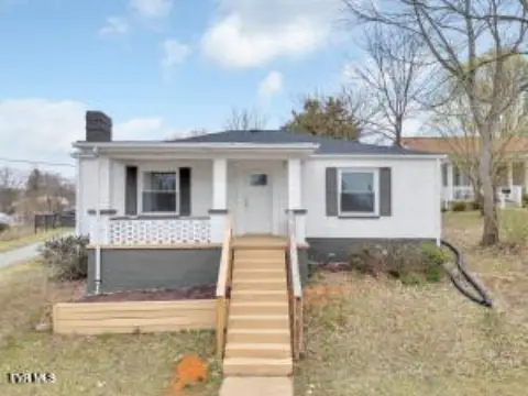 Renovated Multifamily Property Near Downtown