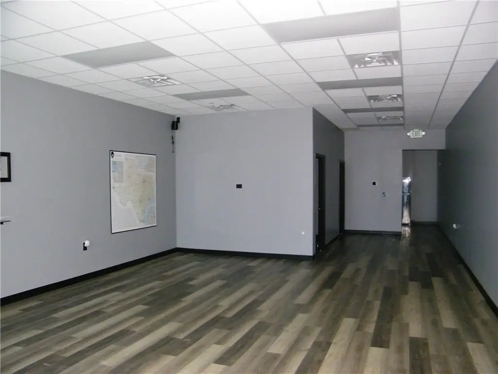 Picture 4