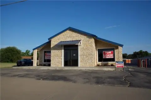 Weatherford Retail Space For Rent