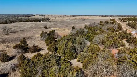 Serene Oklahoma Acreage Near Carney