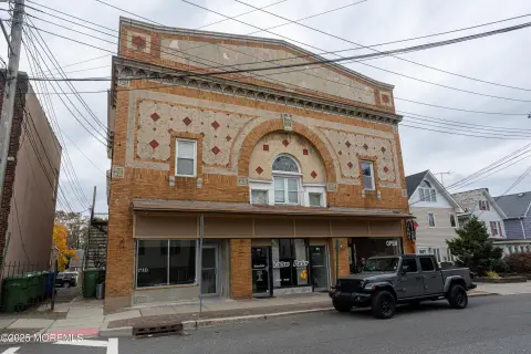 Turnkey Tattoo Business on Main