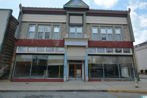 Historic Victorian Building in Anniston