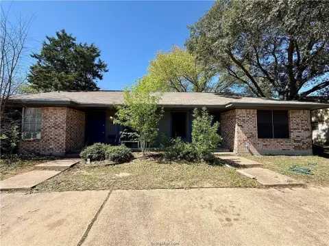 Duplex in College Station, Texas