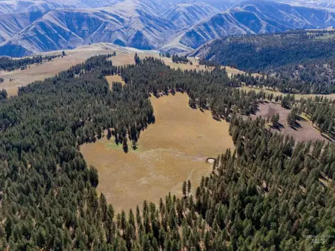 997-Acre Ranch Near Grand Ronde