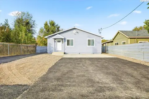 New Duplex in Sunnyside, WA