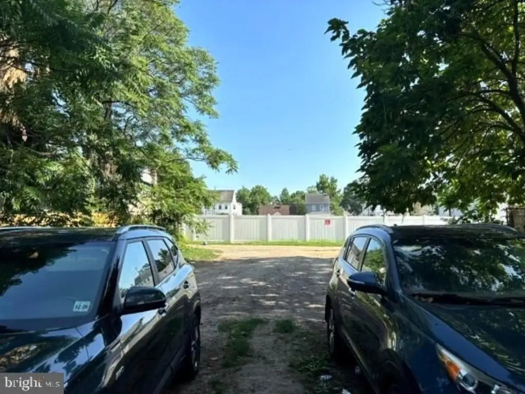Picture 4