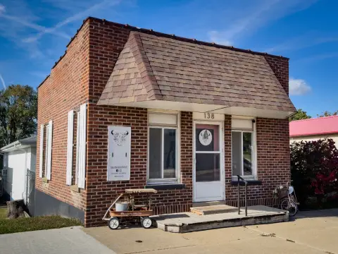 Retail Building in Lamoni, Iowa