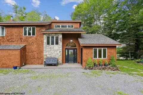 Duplex with Scenic Overlook