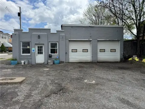 Corner Lot Commercial Opportunity