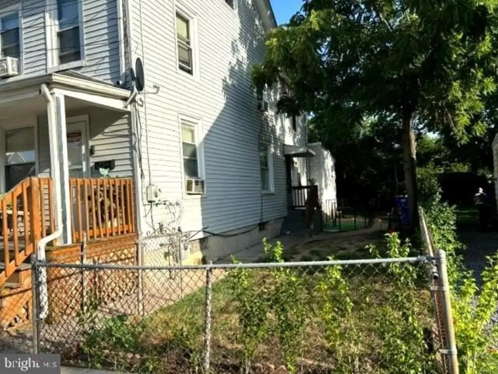 Picture 4