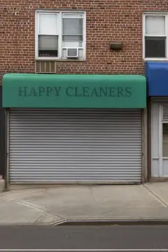 Elmhurst Commercial Space For Lease