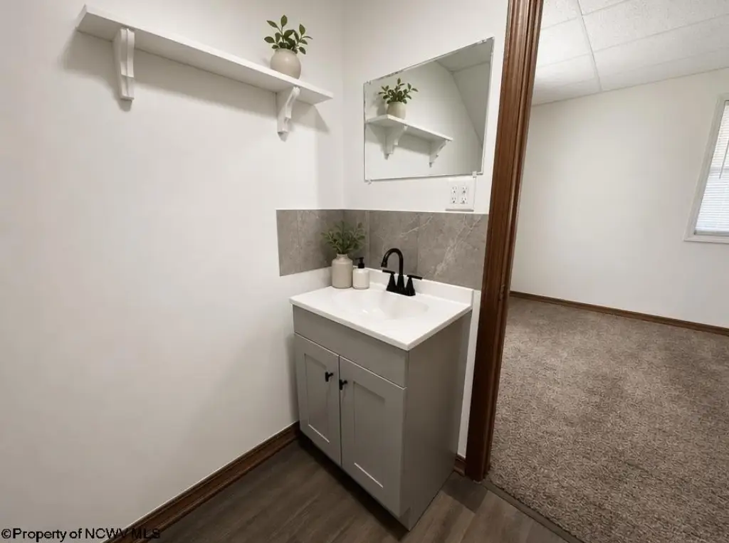 Picture 38