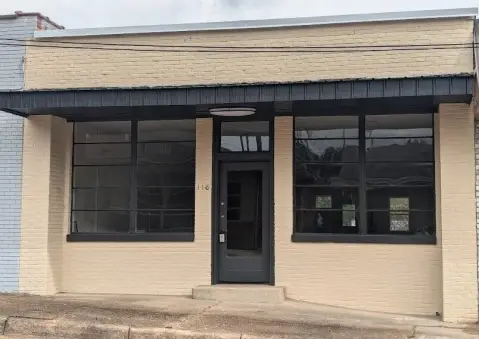 Renovated Commercial Space in Baldwyn