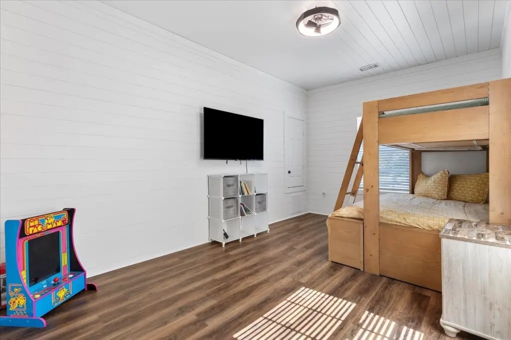 Picture 10