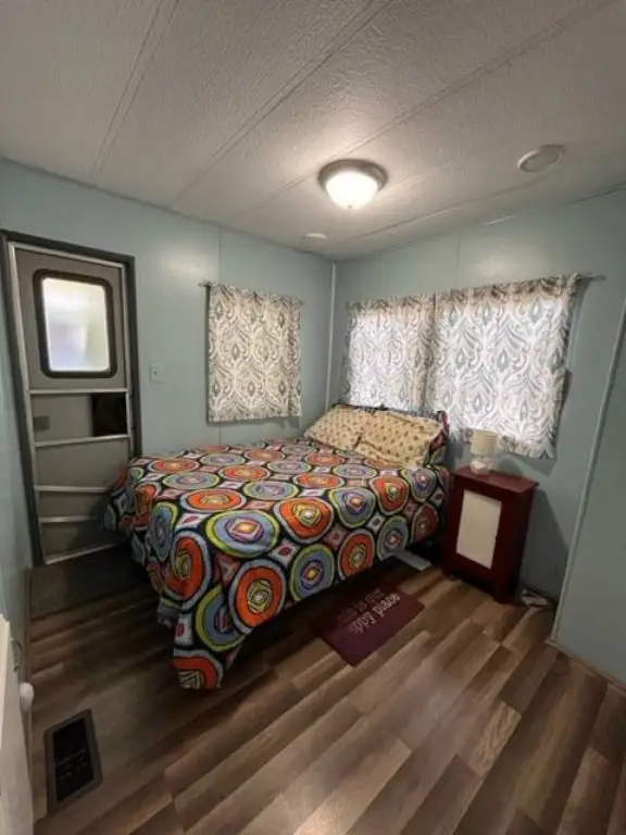 Picture 3