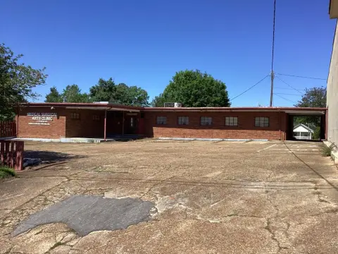 Commercial Building in Philadelphia, MS