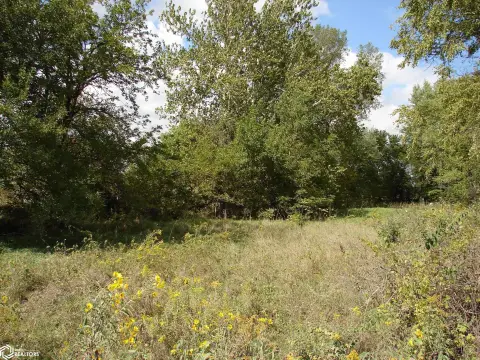 1.5 Acre Lot near Hillsboro