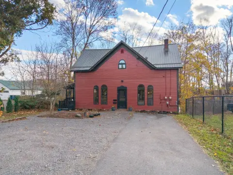 Updated Multi-Family Home, Cooperstown