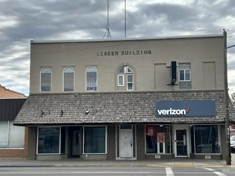 Mixed-Use Property with Seven Units