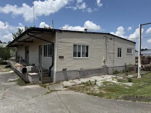 Commercial Building in Greeneville, TN