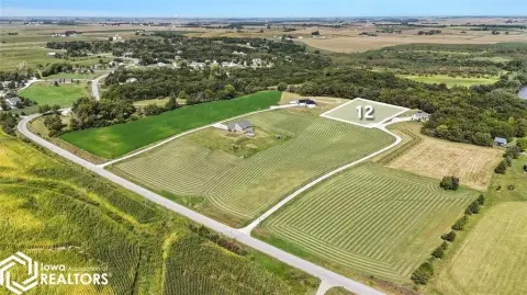 Scenic Acreage Lots in Pella