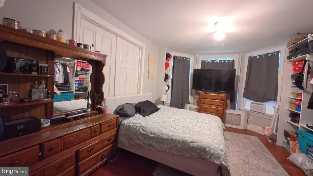 Picture 10