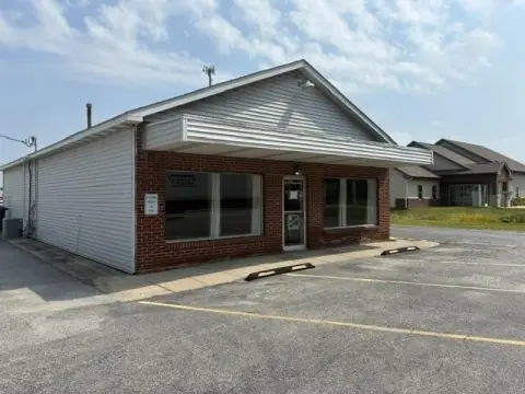 Adaptable Mixed-Use Commercial Building