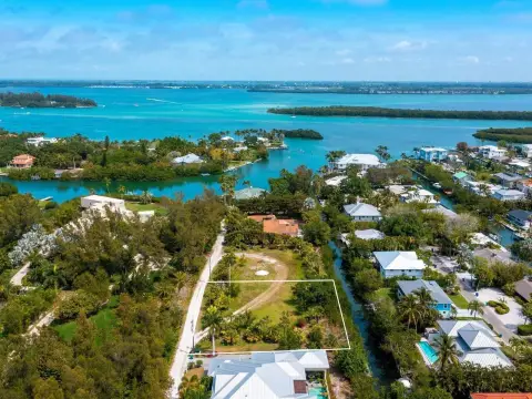 Longboat Key Canal-Front Land