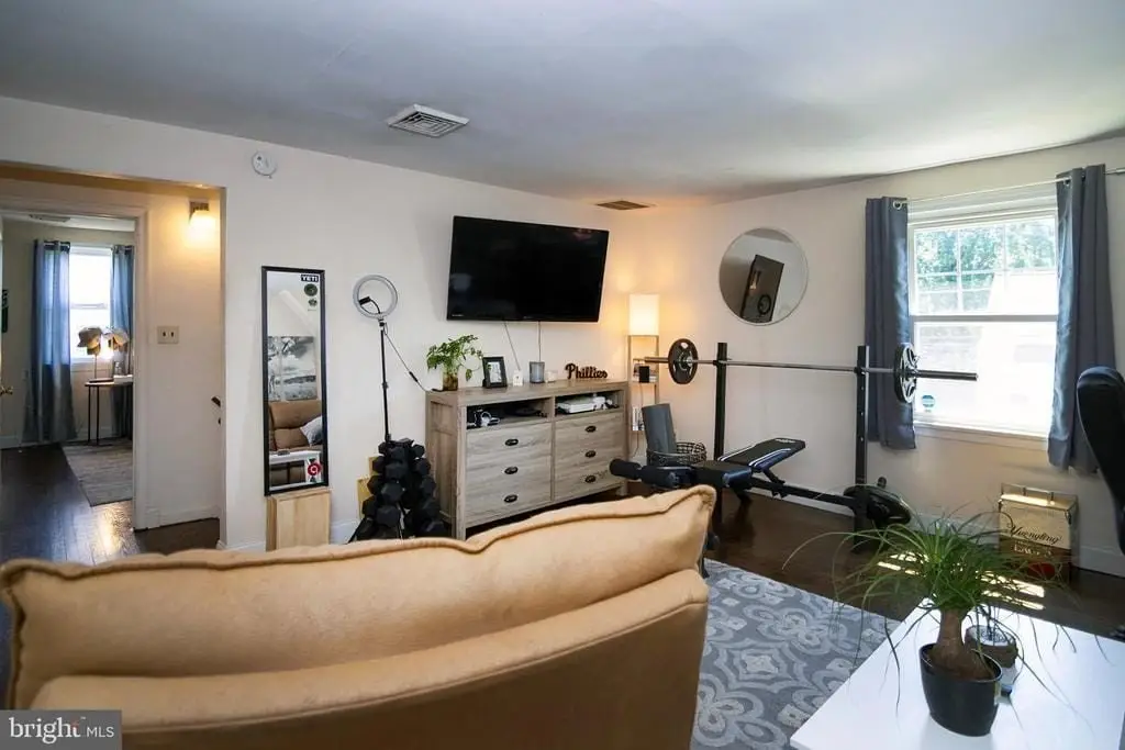 Picture 30