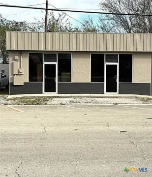 Versatile Commercial Space in Copperas Cove