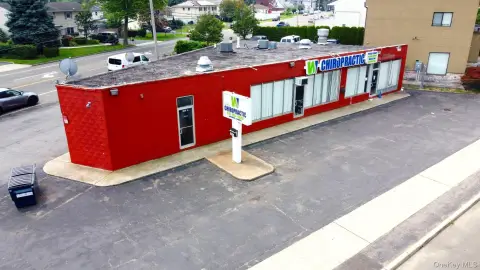 Lindenhurst Commercial Building on Route 109