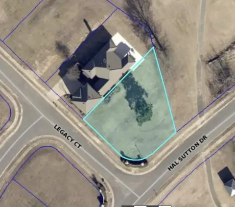 Residential Land in Olde Oaks