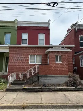 Mixed-Use Property with Apartment