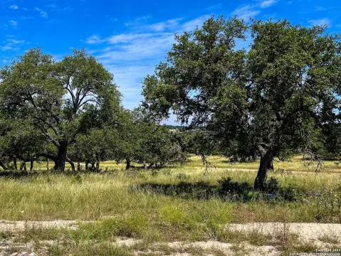 Kerrville Land with Hill-Country Views